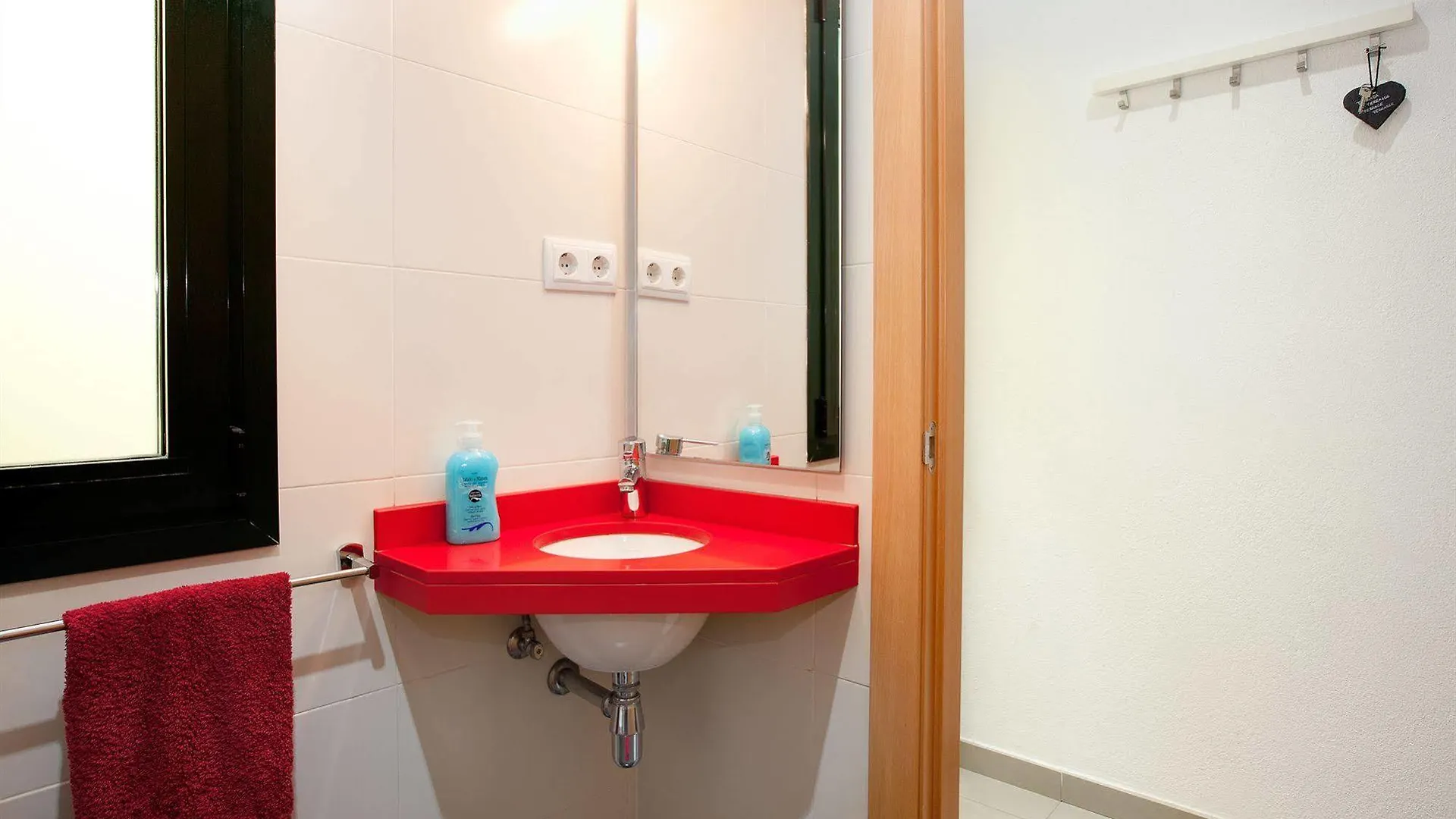 Castro Exclusive Residences Gracia Barcelona 3*,